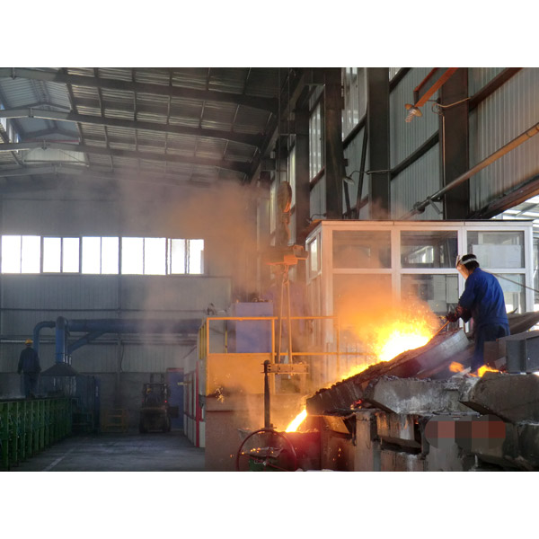 中頻電爐熔煉、保溫成套設備